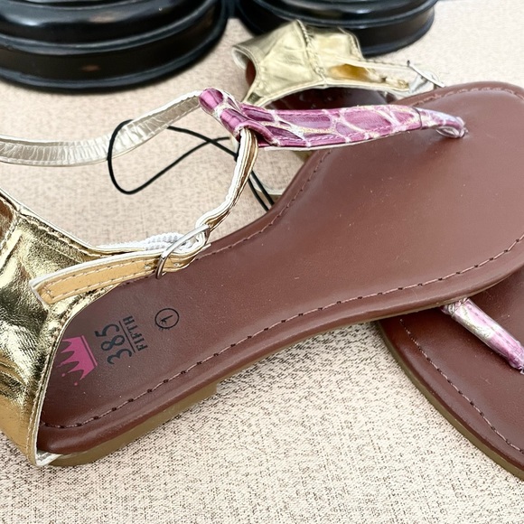 🆕Girl’s 385 Fifth Metallic Pink/Gold Ankle Strap Thong Gladiator Sandals - Picture 3 of 7